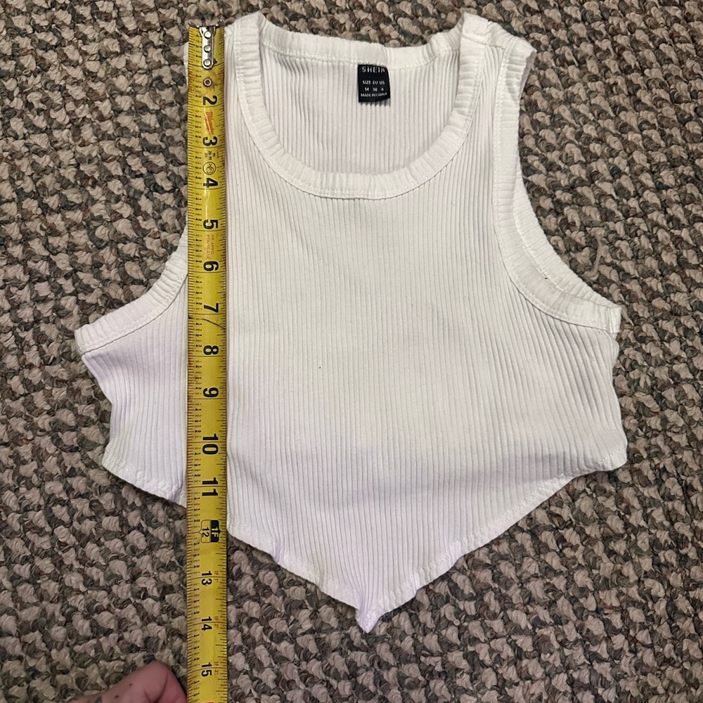 Crop Tank - Picture 3 of 4
